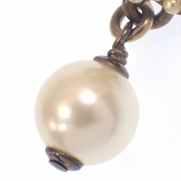 CHANEL Pearl Logo Earrings - Picture 3 of 6